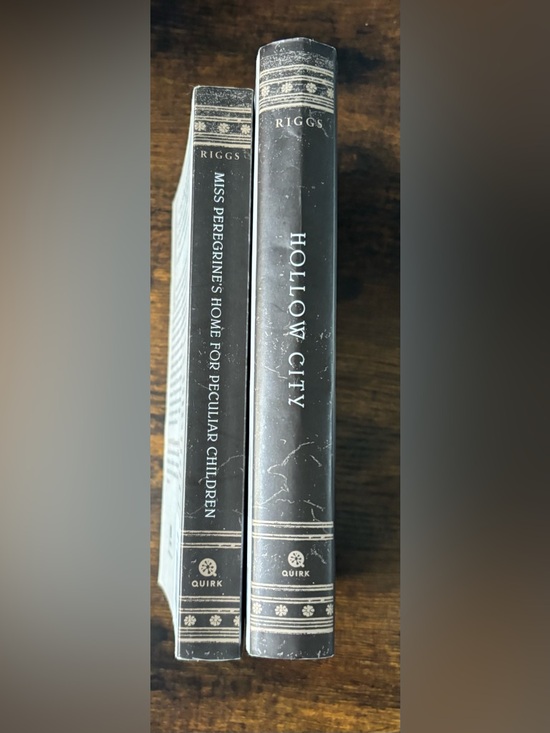 Ransom Riggs Set — Miss Peregrine & Hollow City in Black - Picture 2 of 3